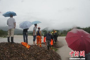 露营基地突发洪水多人被水流冲走，生死营救与灾后反思