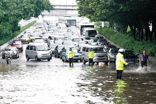 广州暴雨致水浸，沿街商铺损失惨重