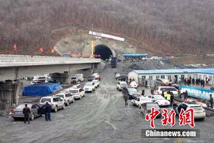 中泰铁路在建隧道塌方事故，紧急搜救进行时