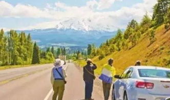 温州75岁老人骑电驴去拉萨旅游，追梦之旅的启示